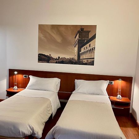 Boutique Rooms 3 0 Ferrara Esterno foto