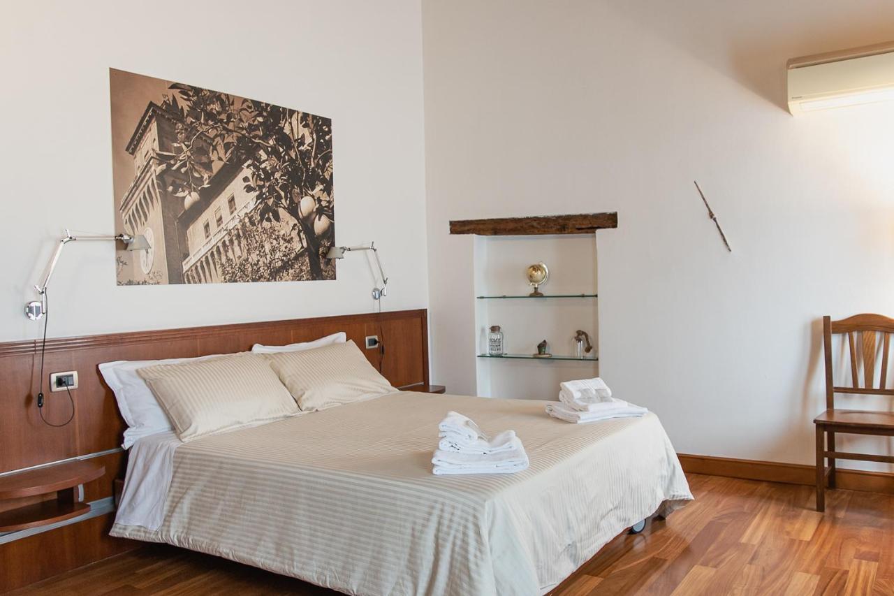 Boutique Rooms 3 0 Ferrara Esterno foto