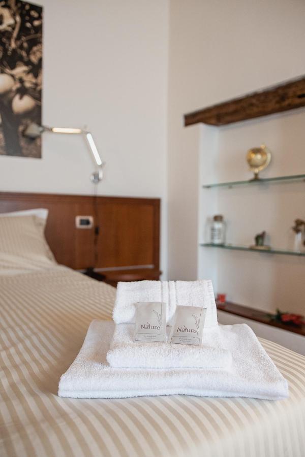 Boutique Rooms 3 0 Ferrara Esterno foto