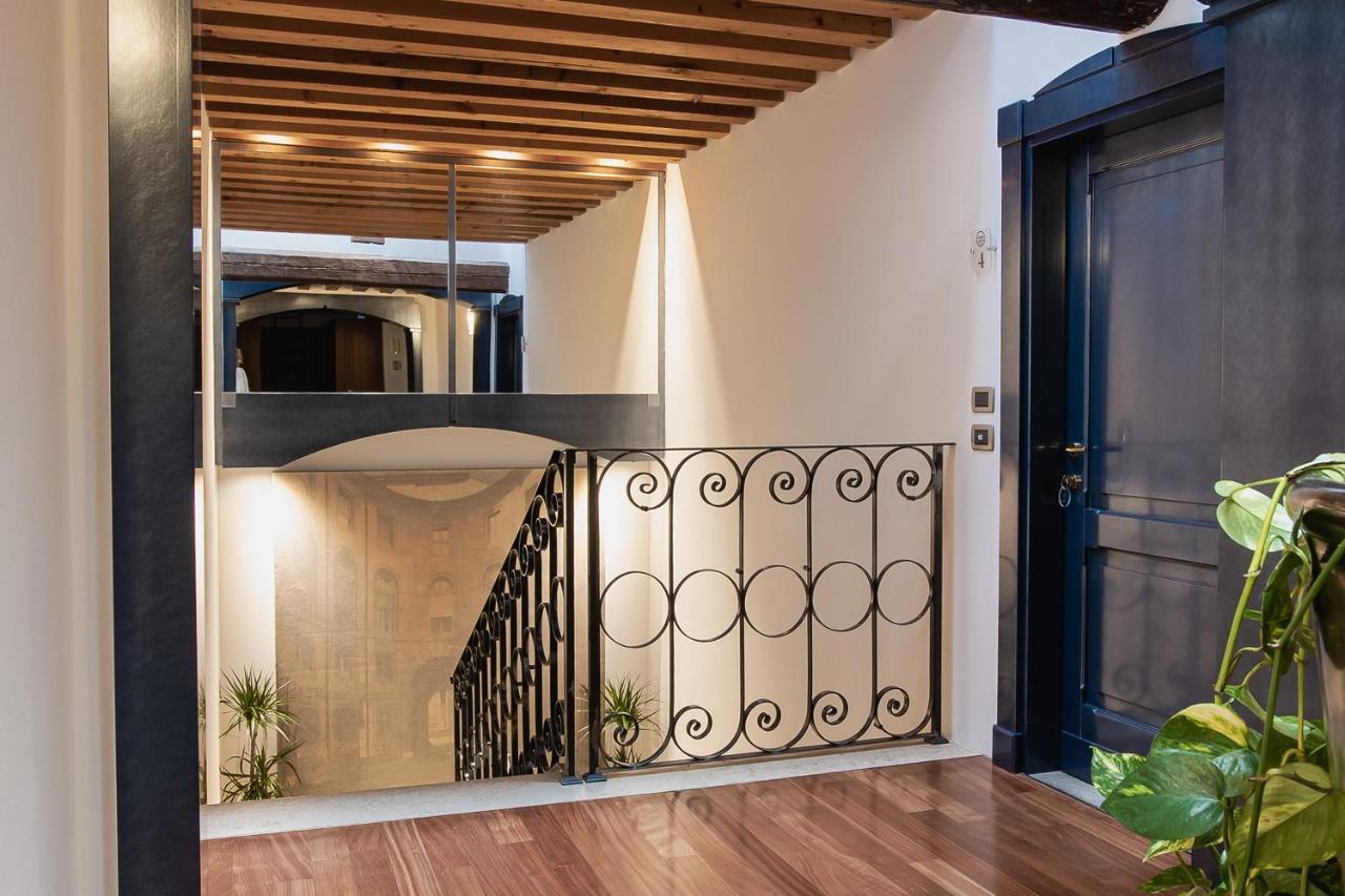 Boutique Rooms 3 0 Ferrara Esterno foto